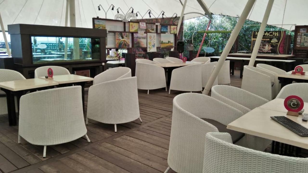 Beejay Bakau Resort Probolinggo Exterior foto